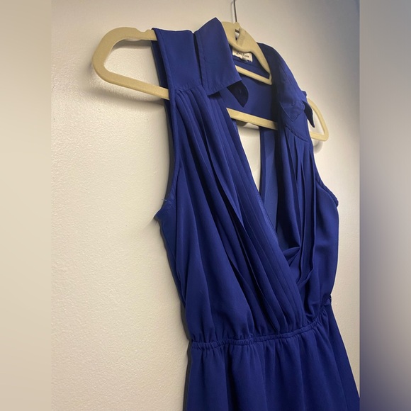 Cut out collar dress by Love Richie, Size Small - Picture 2 of 6